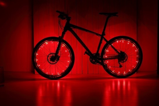 लगातार 3D साइकिल स्पोक एलईडी लाइट्स IPX4 ABS कलरफुल वाटरप्रूफ